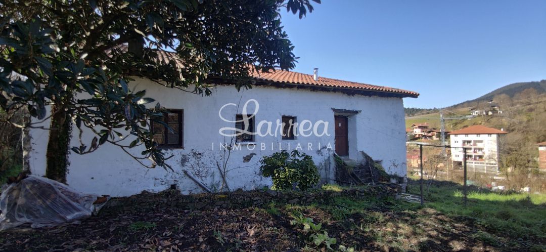 Exterior view of Country house for sale in Zeberio  with Heating
