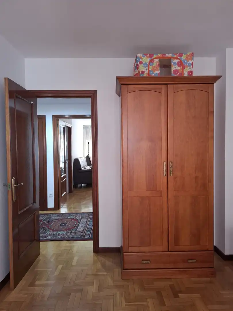 Flat for rent in Gijón   with Heating, Parquet flooring and Furnished