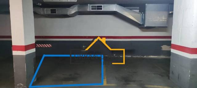 Garaje en Venta en Les Tres Torres