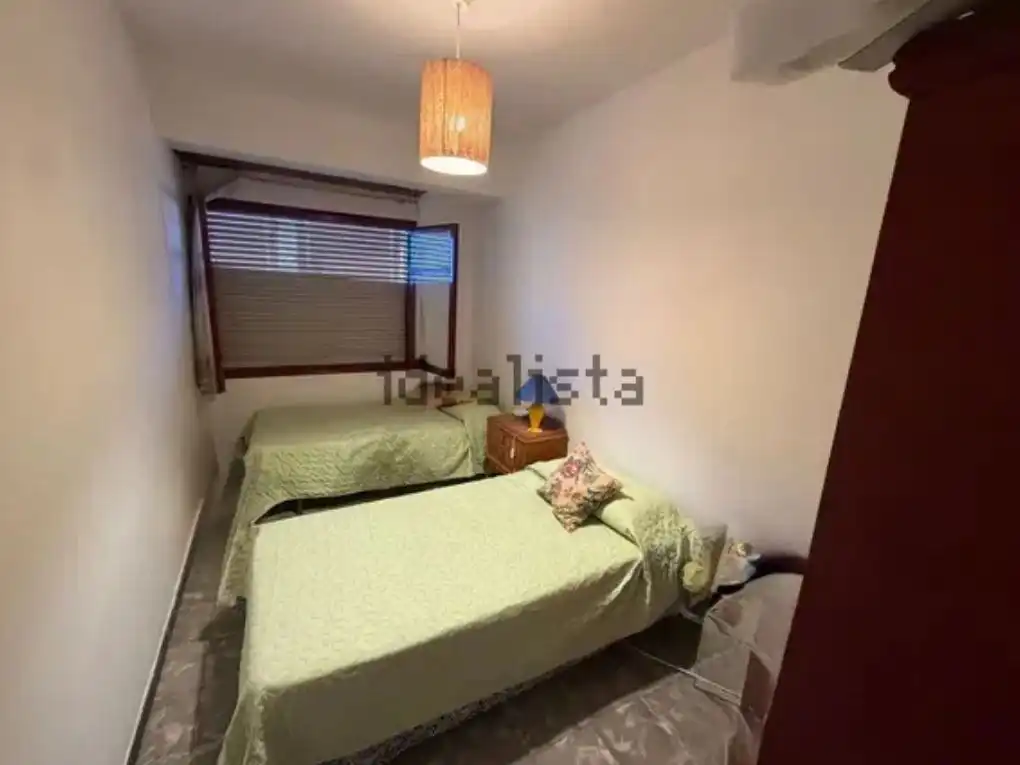 Habitación de Piso en venta en Alicante / Alacant con Aire acondicionado y Terraza
