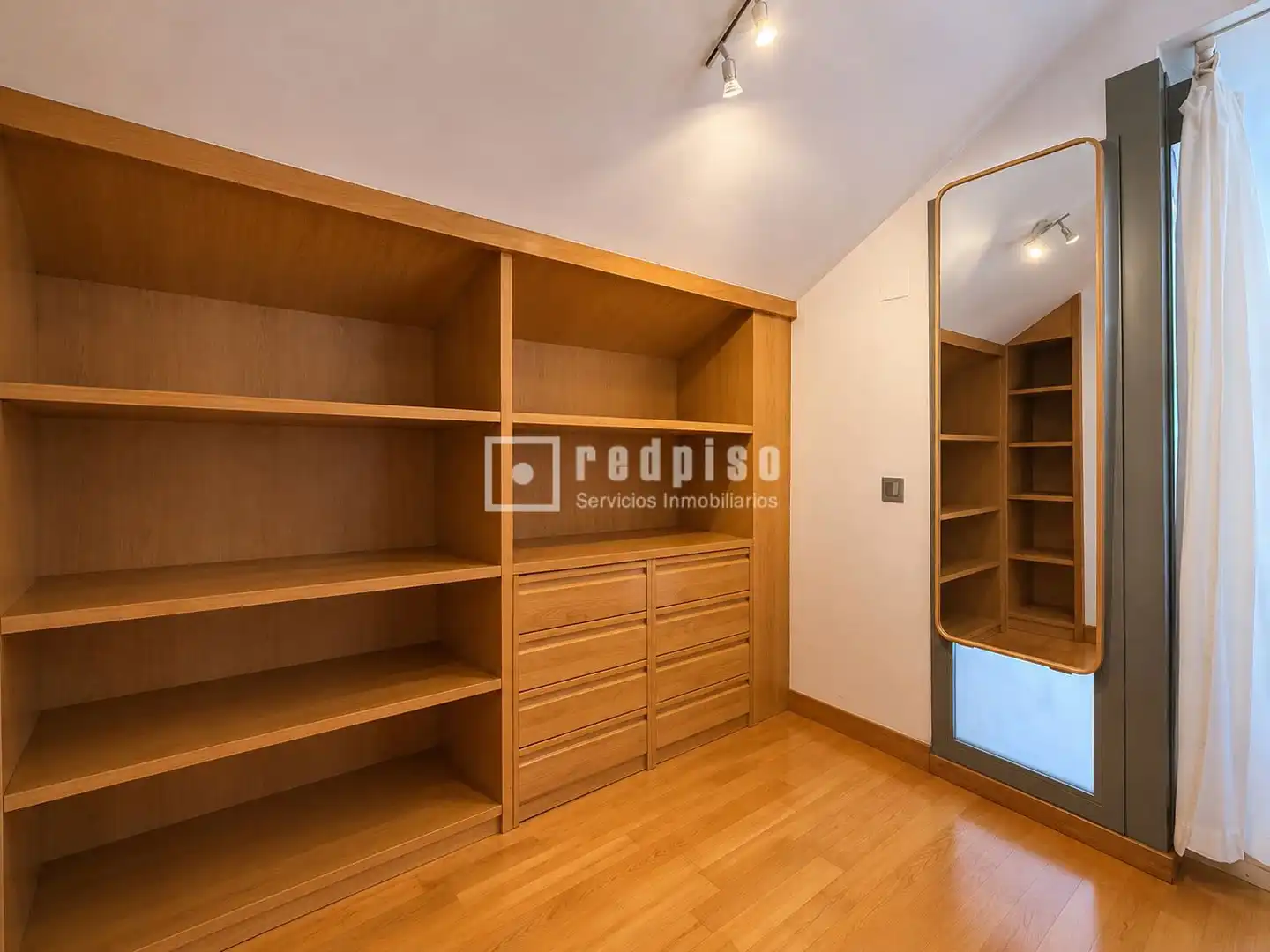Bedroom of Houses for sale in Paracuellos de Jarama  with Air Conditioner, Heating and Private garden