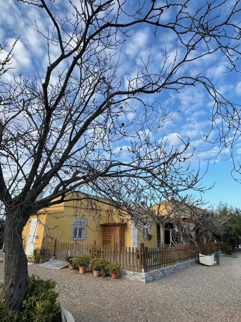 Vista exterior de Finca rústica en venda en Reus amb Calefacció, Terrassa i Moblat