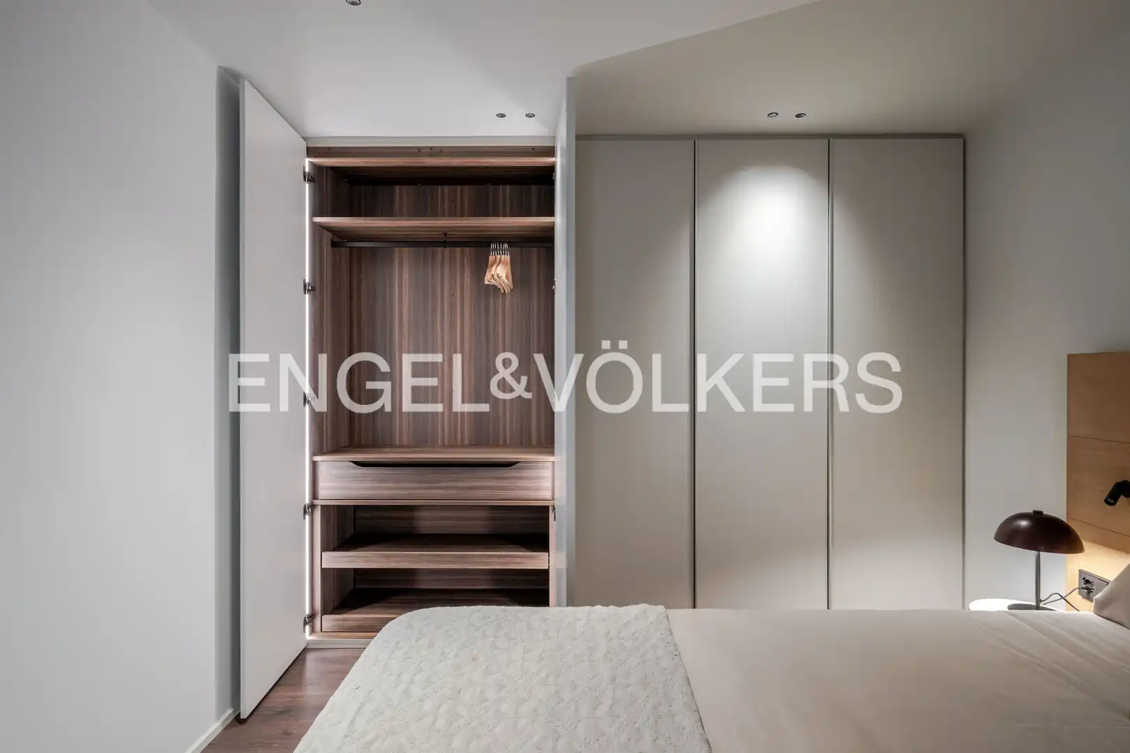 Habitación de Dúplex de alquiler en Zarautz con Calefacción, Amueblado y Balcón