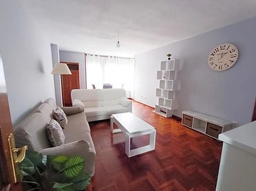 Wohnung mit Aufzug zur Miete in Avenida A Barca