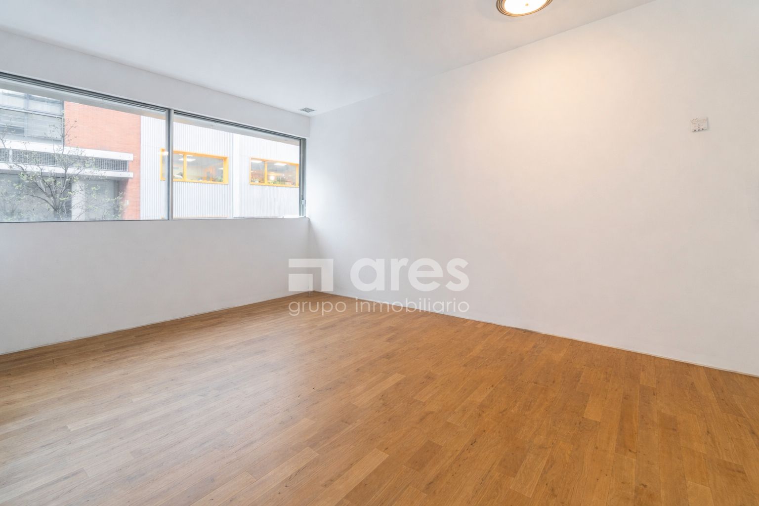Piso en venta en  Madrid Capital con Aire acondicionado, Calefacción y Trastero