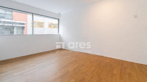 Foto 2 de Piso en venta en Calle de Javier Ferrero, Ciudad Jardín,  Madrid Capital