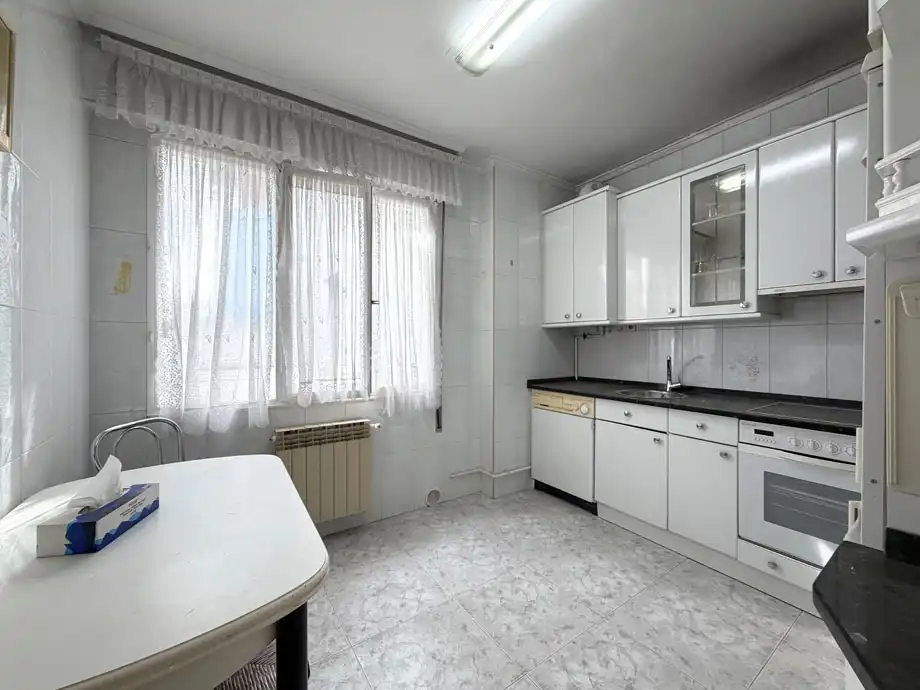 Kitchen of Flat for sale in Judimendi  