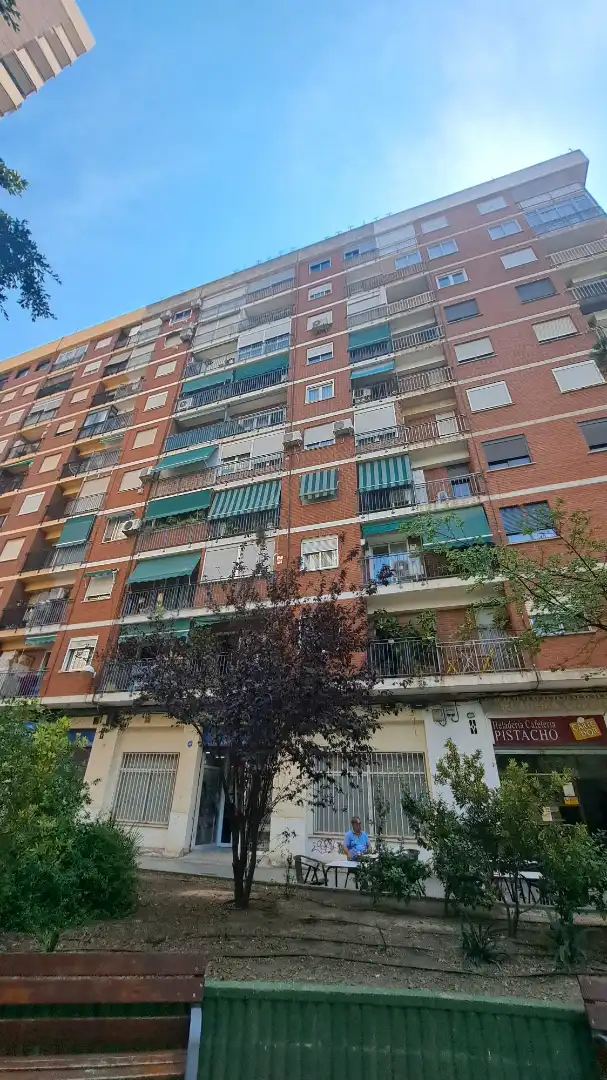 Vista exterior de Pis en venda en Valencia amb Aire condicionat