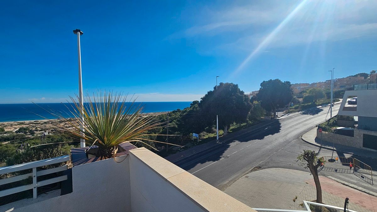 Exterior view of Attic for sale in Santa Pola  with Terrace, Furnished and Jacuzzi