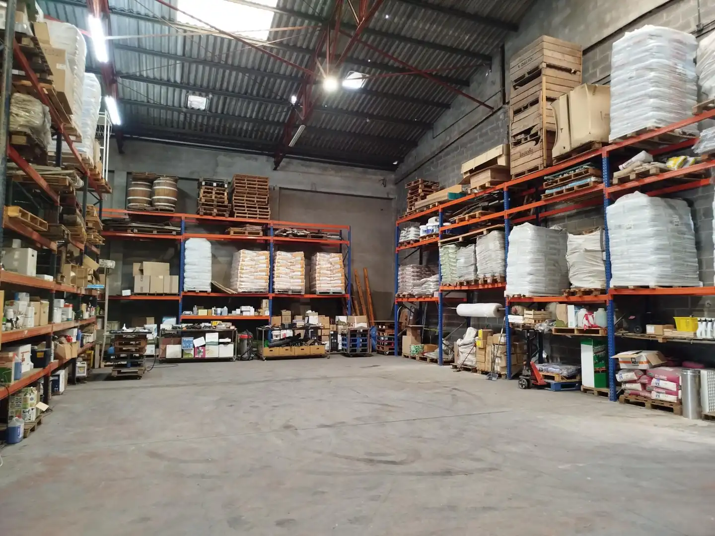 Nau industrial en venda en Lleida