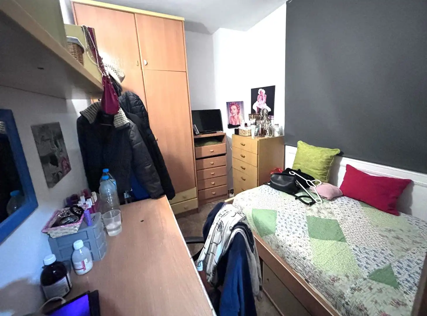 Schlafzimmer von Maisonette zum Verkauf in L'Hospitalet de Llobregat mit Klimaanlage, Heizung und Balkon