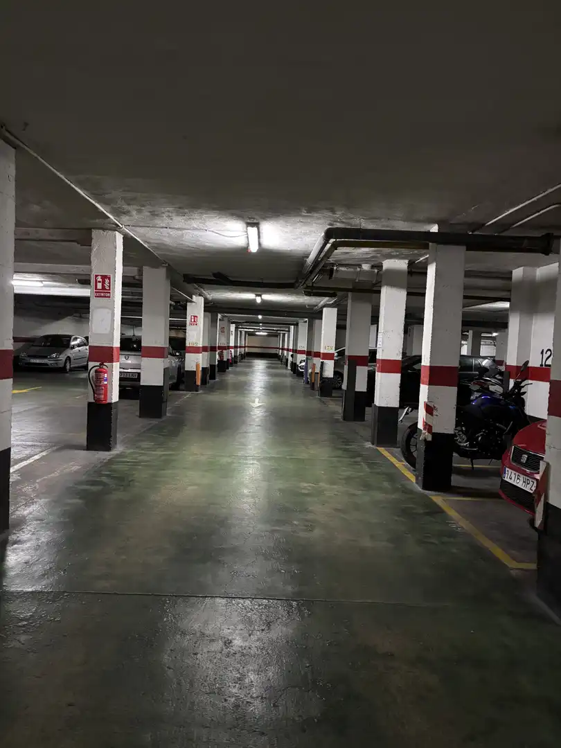 Parking de Garaje de alquiler en Camins al Grau