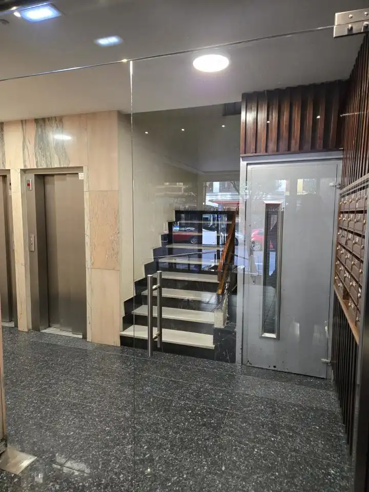 Local comercial en venda a Calle Gran Via De San Marcos 22 1 A Y C 24001 Leon, imagen 4