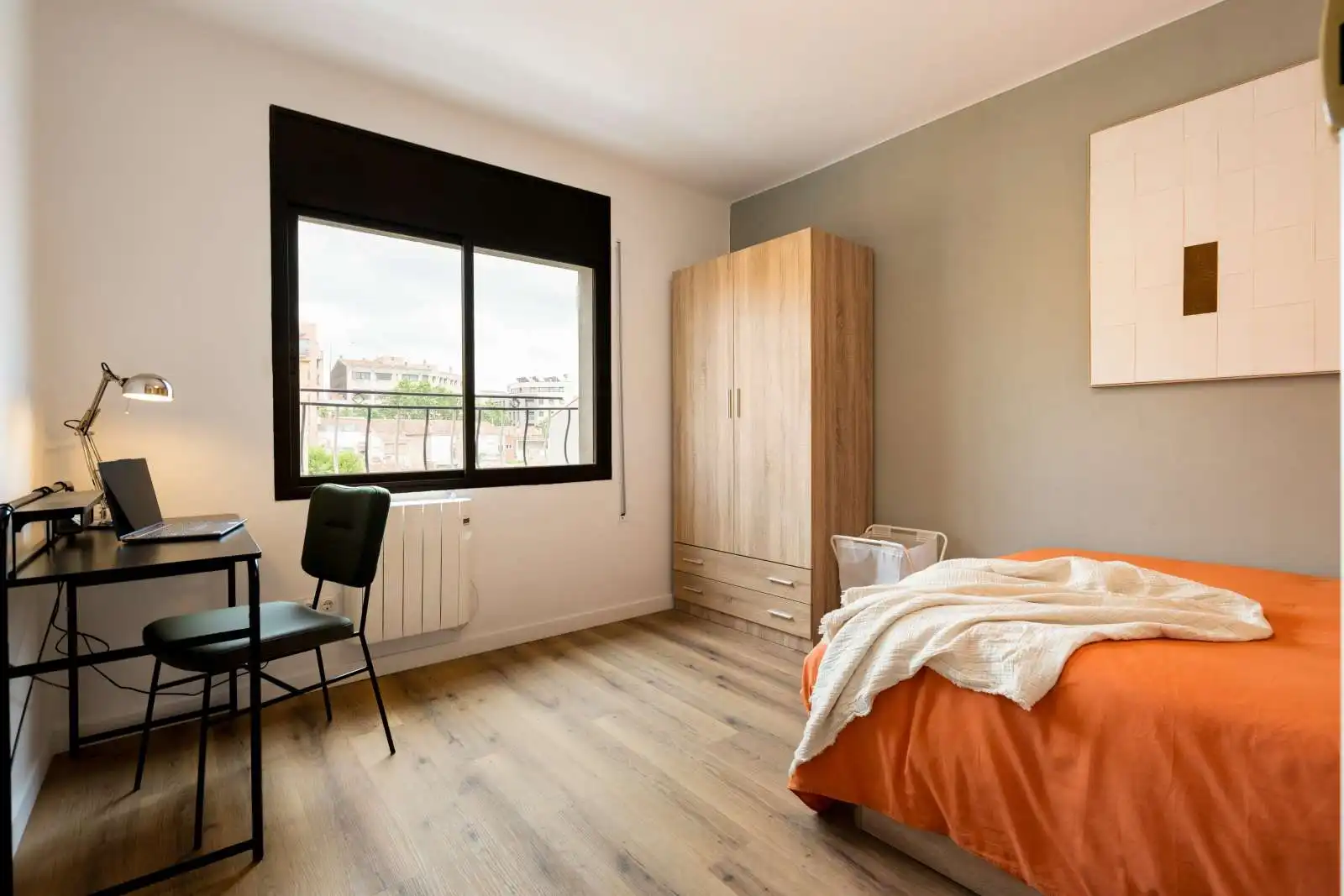 Schlafzimmer von Wohnung zur untervermieten in Sabadell mit Klimaanlage, Heizung und Terrasse