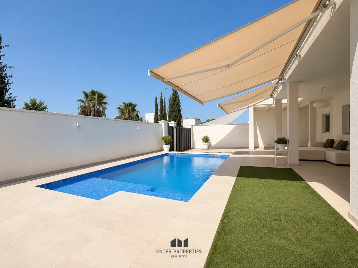 Piscina de Casa adosada en venda en La Pobla de Vallbona amb Aire condicionat, Calefacció i Terrassa