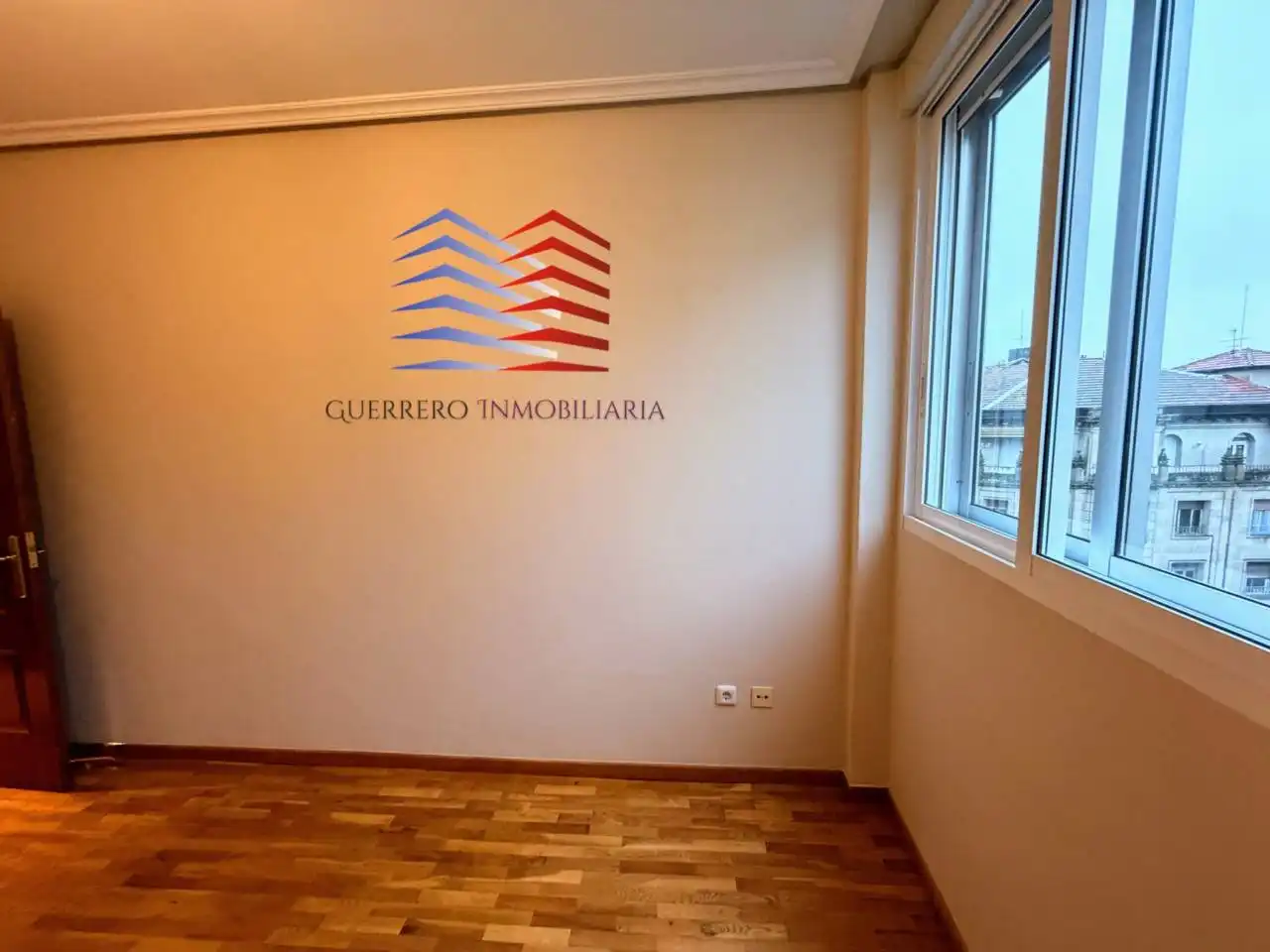 Pis de lloguer en Ourense Capital  amb Calefacció i Parquet