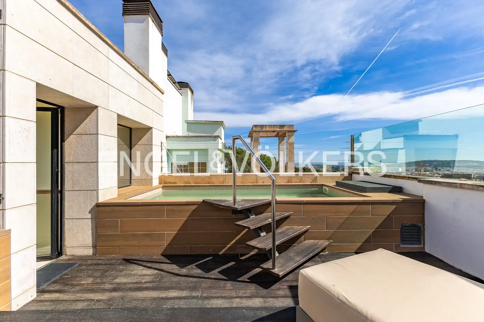 Vista exterior de Casa o chalet en venta en Barcelona con Aire acondicionado, Calefacción y Jardín privado