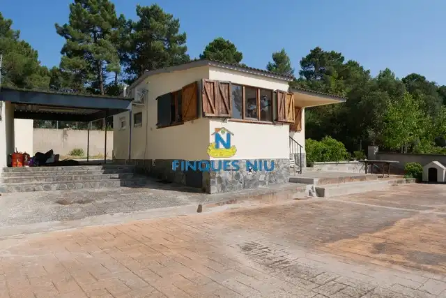 Vista exterior de Casa o xalet en venda en Vidreres amb Calefacció