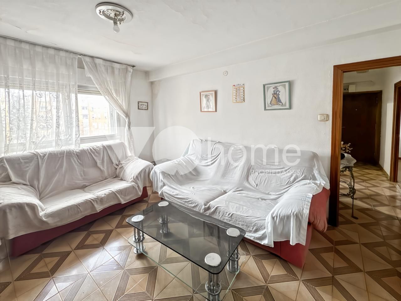 Sala d'estar de Pis en venda en  Madrid Capital amb Calefacció