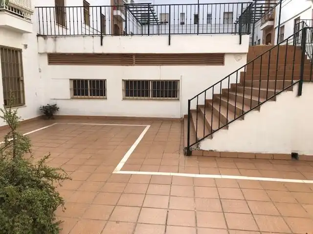 Außenansicht von Geschaftsraum zum Verkauf in Sevilla mit Klimaanlage
