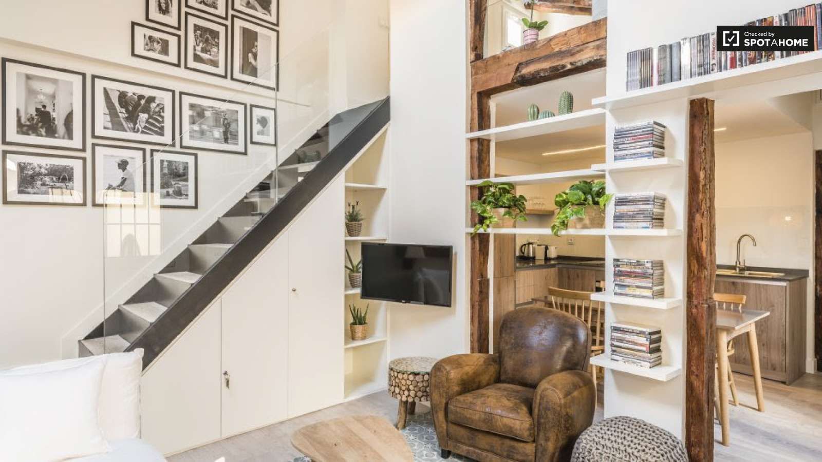 Apartment to share in Sol