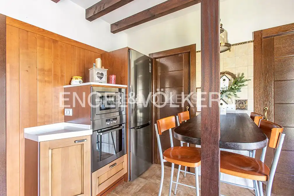 Cocina de Casa o chalet en venta en Gijón  con Calefacción, Jardín privado y Terraza