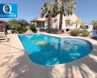 Piscina de Casa o xalet en venda en San Vicente del Raspeig / Sant Vicent del Raspeig amb Calefacció, Terrassa i Traster