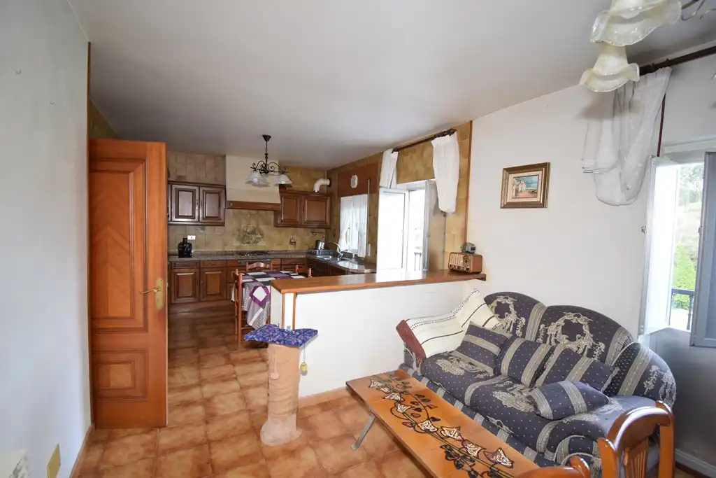 Cuina de Casa o xalet en venda en Fene amb Jardí privat, Terrassa i Moblat