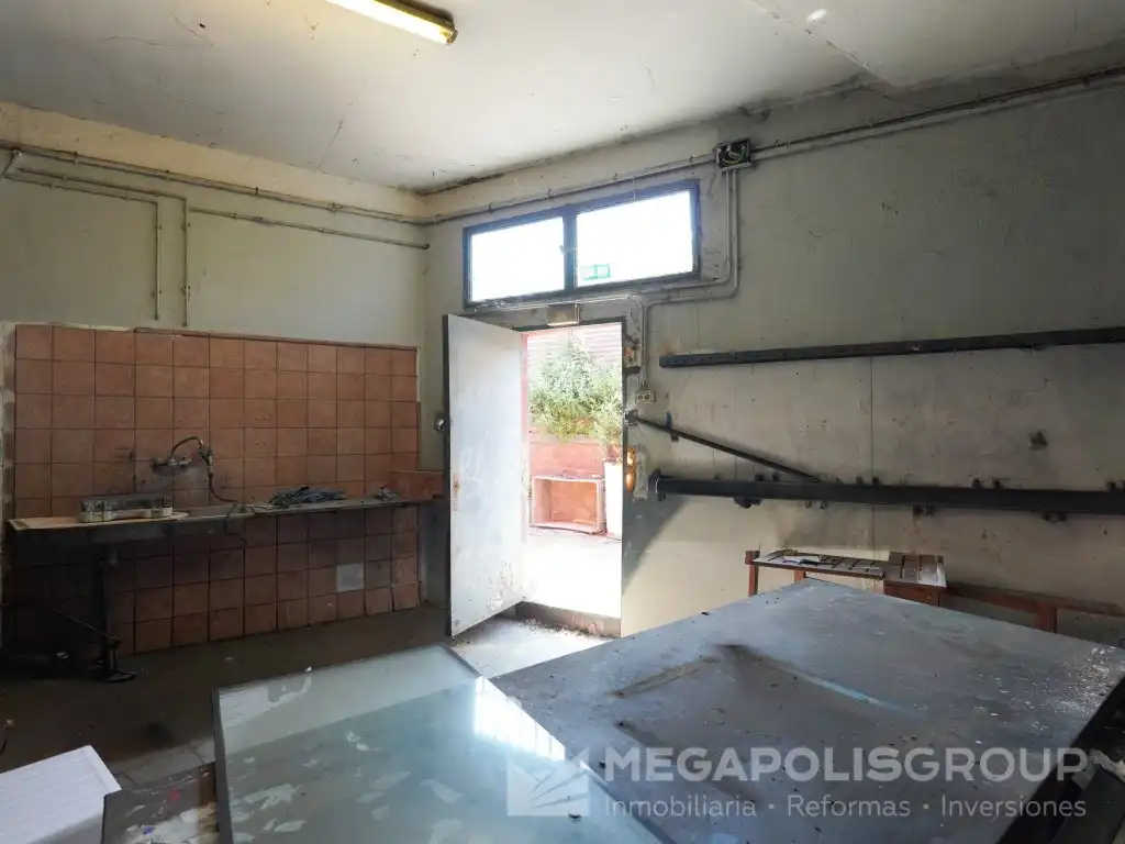 Nave industrial in vendita a Calle Josep Finestres, imagen 69