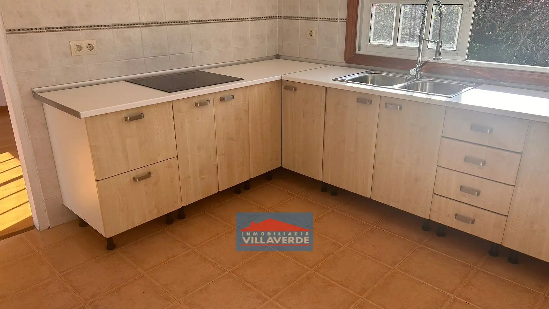 Cuina de Casa o xalet en venda en Cangas 