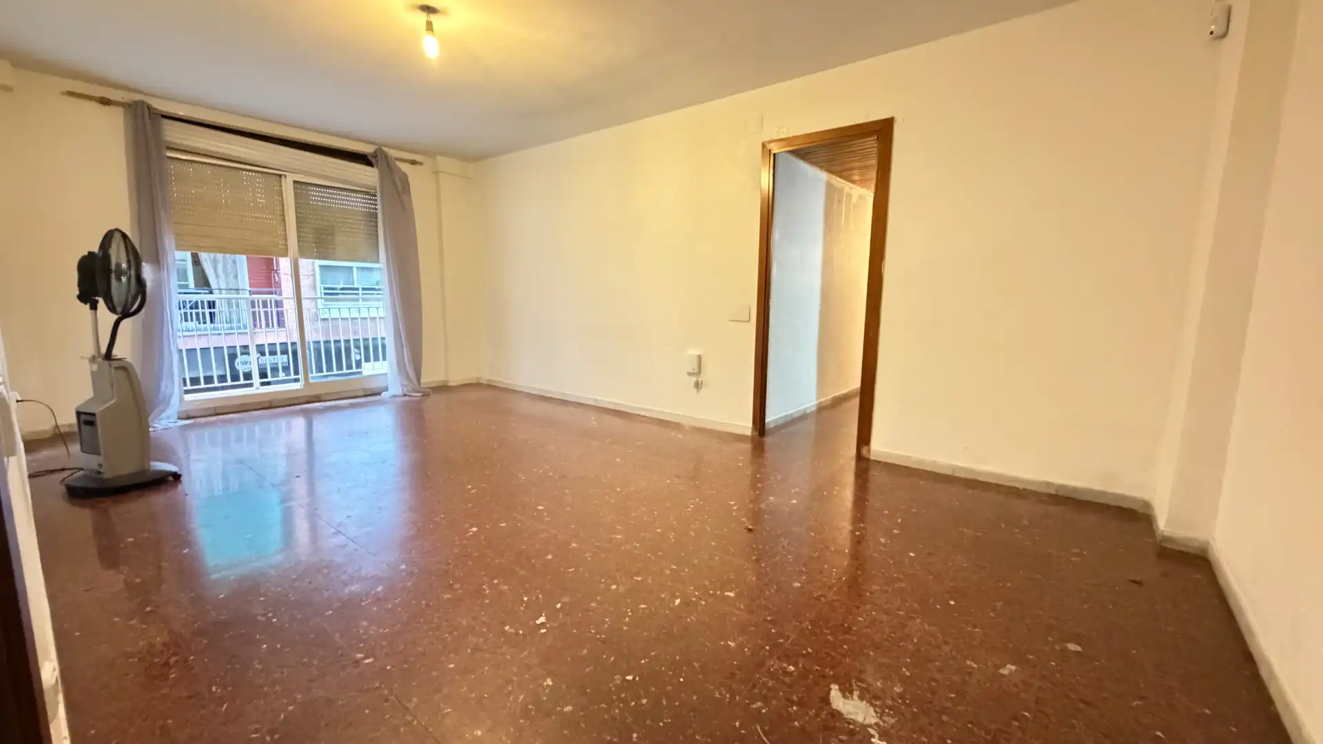 Exterior view of Flat for sale in Rubí  with Balcony and Alarm