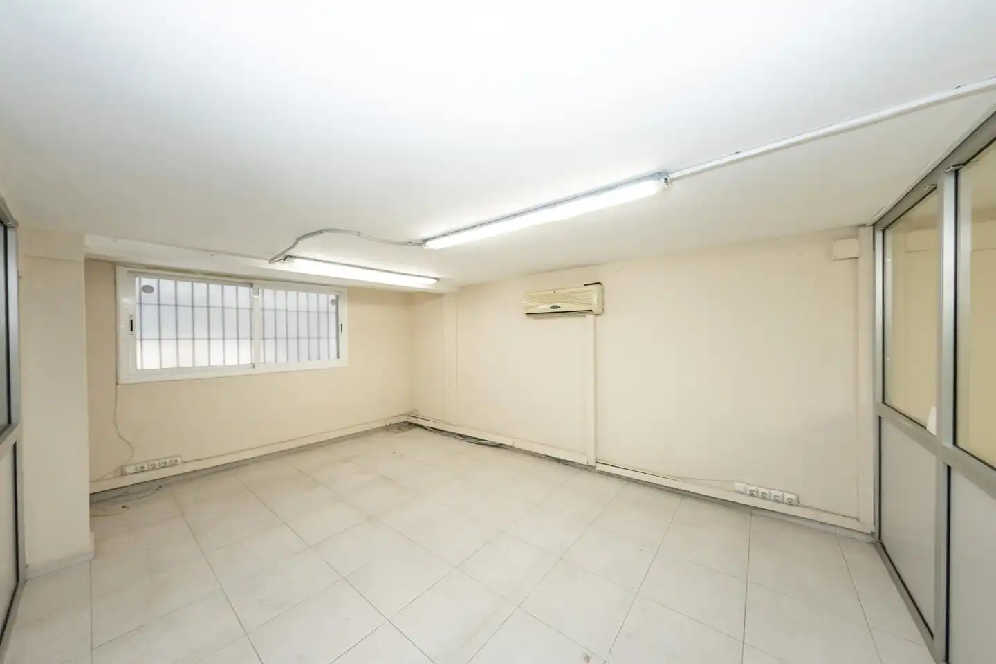 Local comercial en venta en Carrer de Castillejos, imagen 26