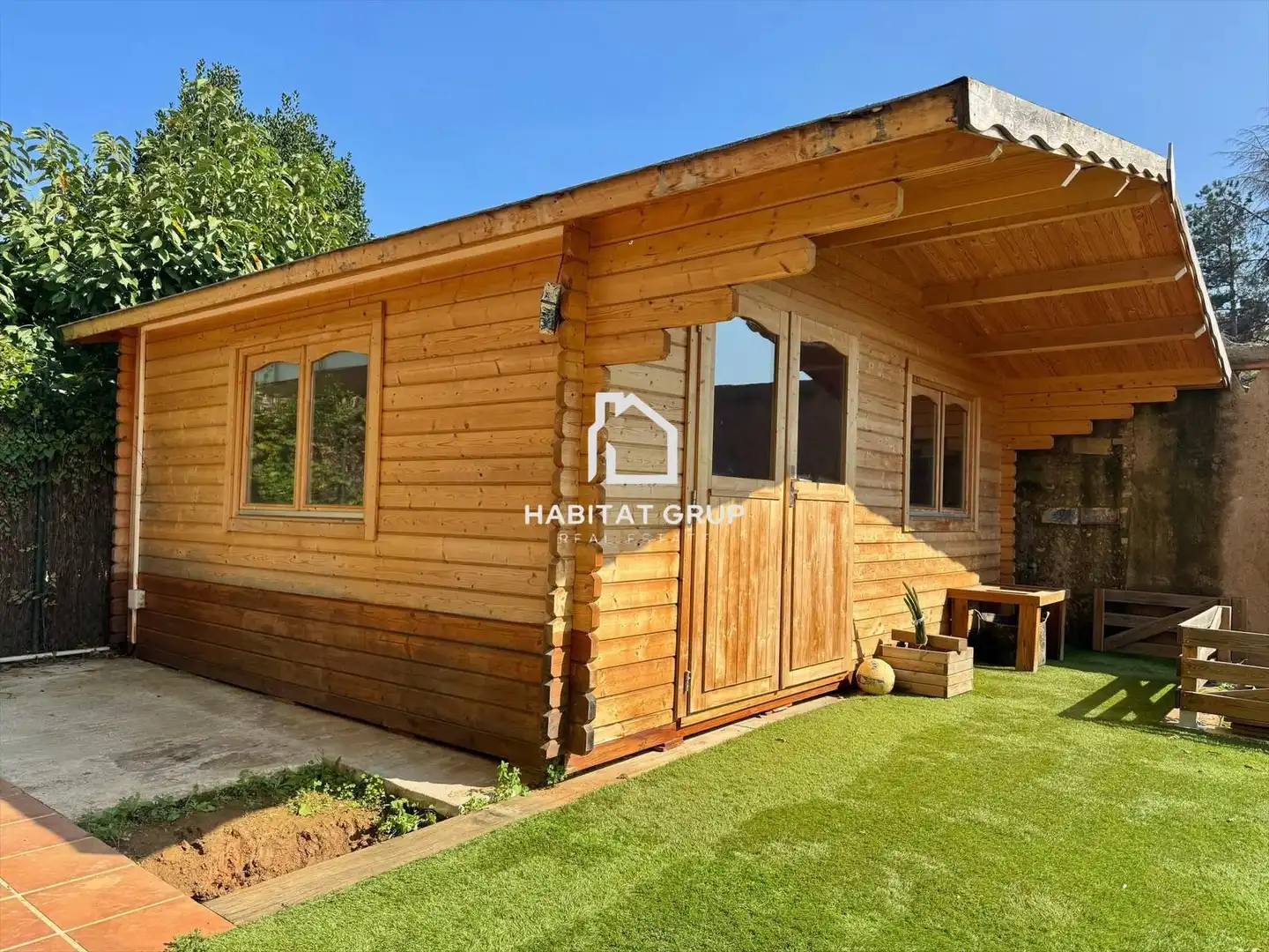 Vista exterior de Piso en venta en Girona con Aire acondicionado, Calefacción y Jardín privado