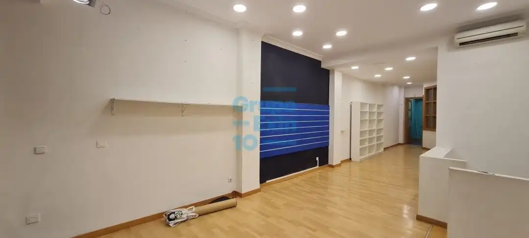 Business premises to rent in Centro - Mendibil - Santiago, imagen 9