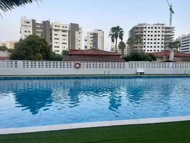 Piso con piscina en alquiler en Camino Muchavista, imagen 2