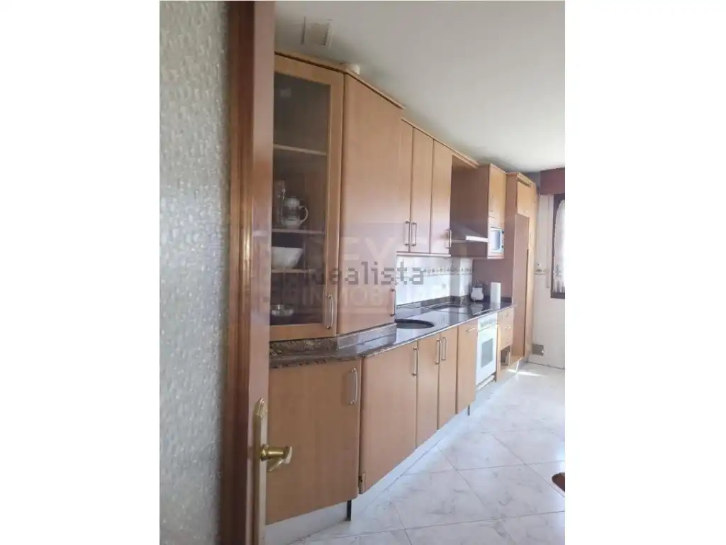 Casa a schiera con terrazza in vendita a Lardero, imagen 3