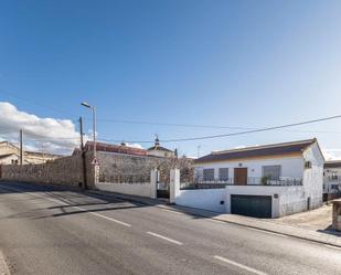 Vista exterior de Casa o xalet en venda en Monachil amb Aire condicionat, Jardí privat i Terrassa