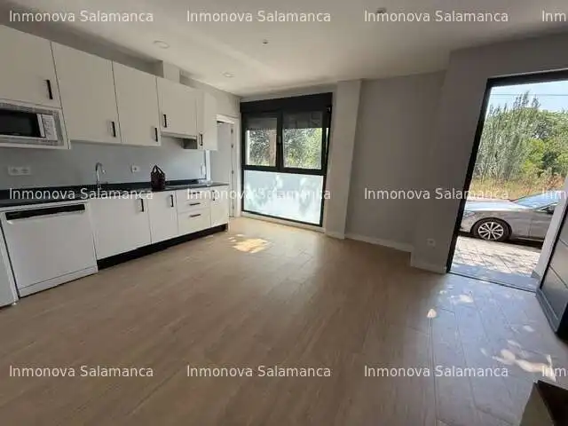 Balcony of Apartments for rent in Salamanca  with Air Conditioner, Heating and Furnished