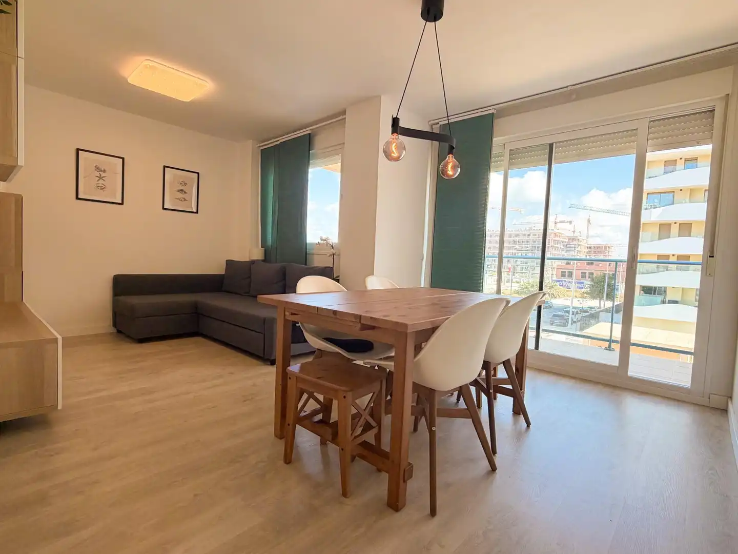 Comedor de Apartamento de alquiler en El Puig de Santa Maria con Aire acondicionado, Calefacción y Terraza