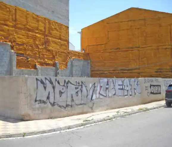 Terreny residencial en venda a L'Alcúdia