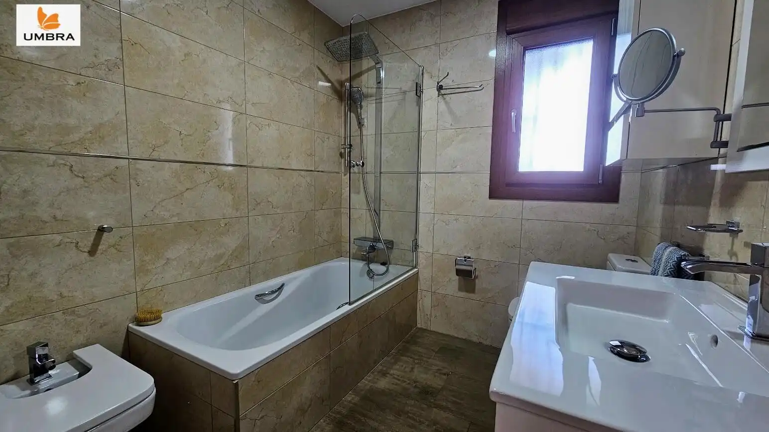 Bany de Casa o xalet en venda en Chiclana de la Frontera amb Aire condicionat, Calefacció i Jardí privat