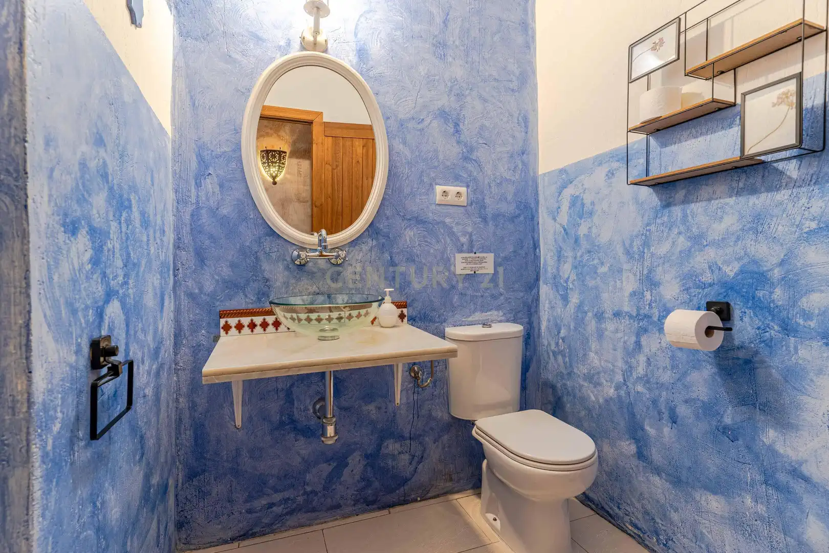 Bathroom of Houses for sale in Pinos Genil  with Air Conditioner, Private garden and Furnished