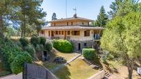 Vista exterior de Casa o xalet en venda en Sant Boi de Lluçanès amb Calefacció, Jardí privat i Piscina