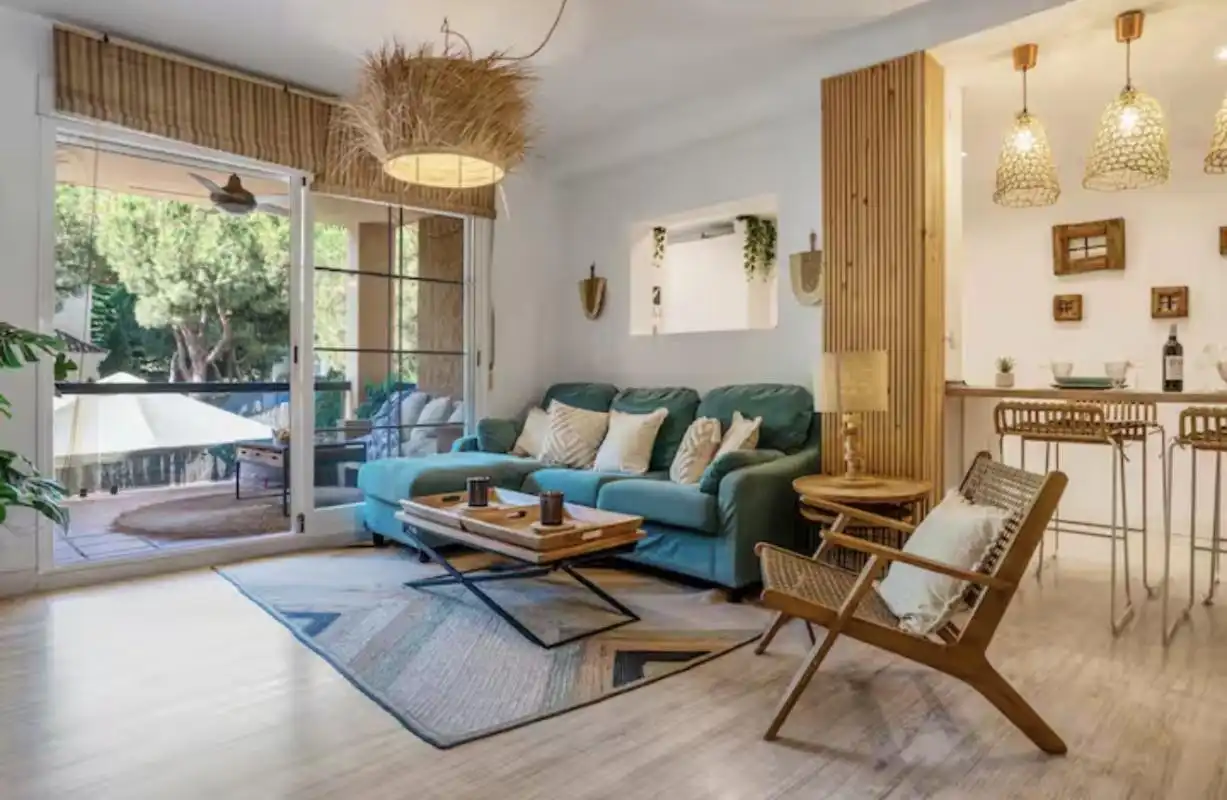 Living room of Ground floor for sale in Marbella  with Air Conditioner, Heating and Private garden