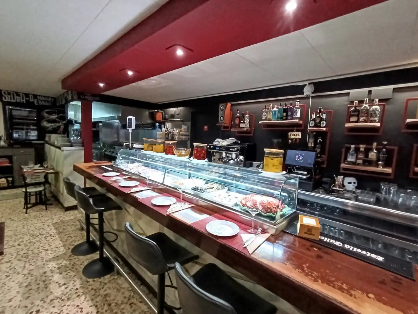 Local en traspaso en Barcelona con Aire acondicionado, Terraza y Amueblado