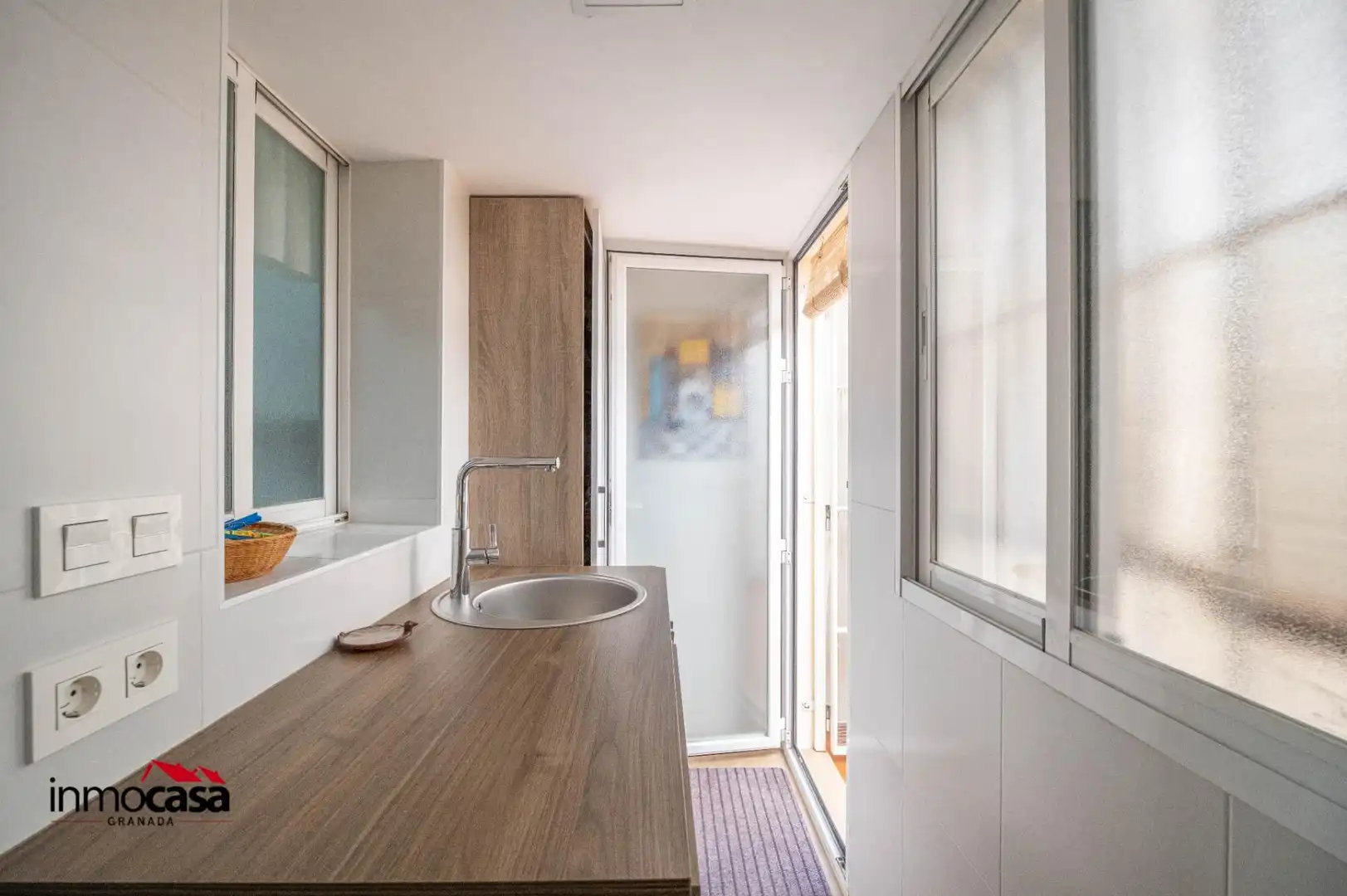 Badezimmer von Einfamilien-Reihenhaus zum Verkauf in Granada mit Klimaanlage