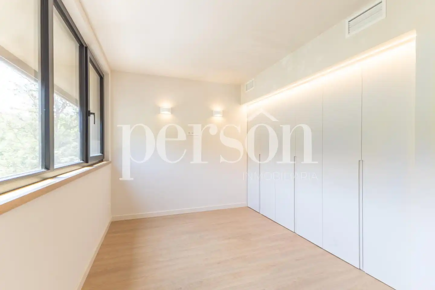 Habitación de Piso en venta en Valencia con Aire acondicionado, Jardín privado y Terraza