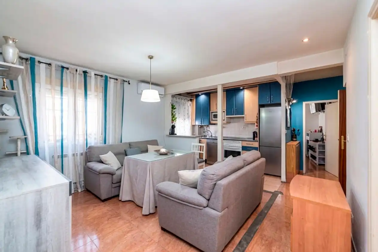 Wohnzimmer von Erdgeschoss zum Verkauf in Leganés mit Klimaanlage und Heizung