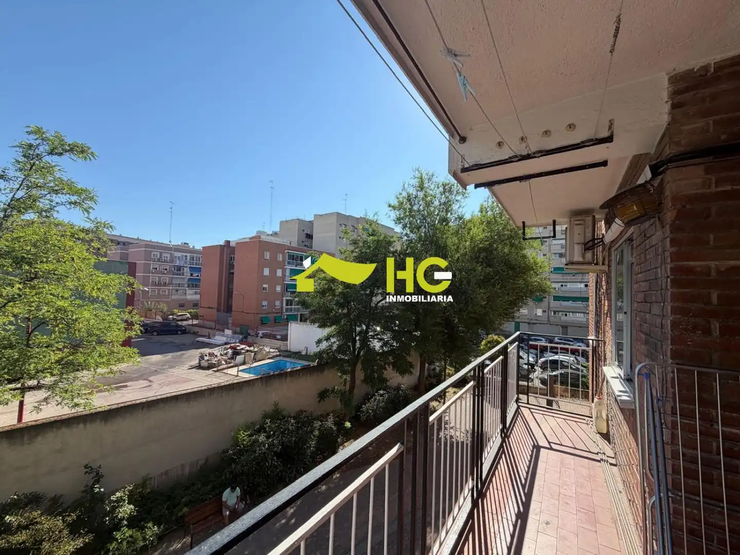 Vista exterior de Piso en venta en Móstoles con Aire acondicionado y Calefacción