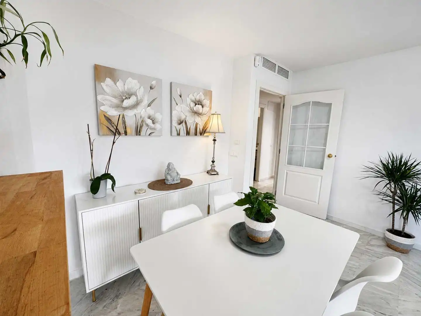 Comedor de Planta baja en venta en Manilva con Jardín privado, Terraza y Trastero